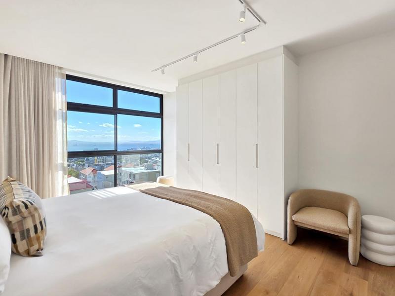 5 Bedroom Property for Sale in Green Point Western Cape